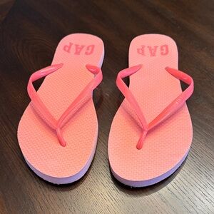 GAP Coral Pink Flip Flop Thong Sandals Women's Size 7.5
